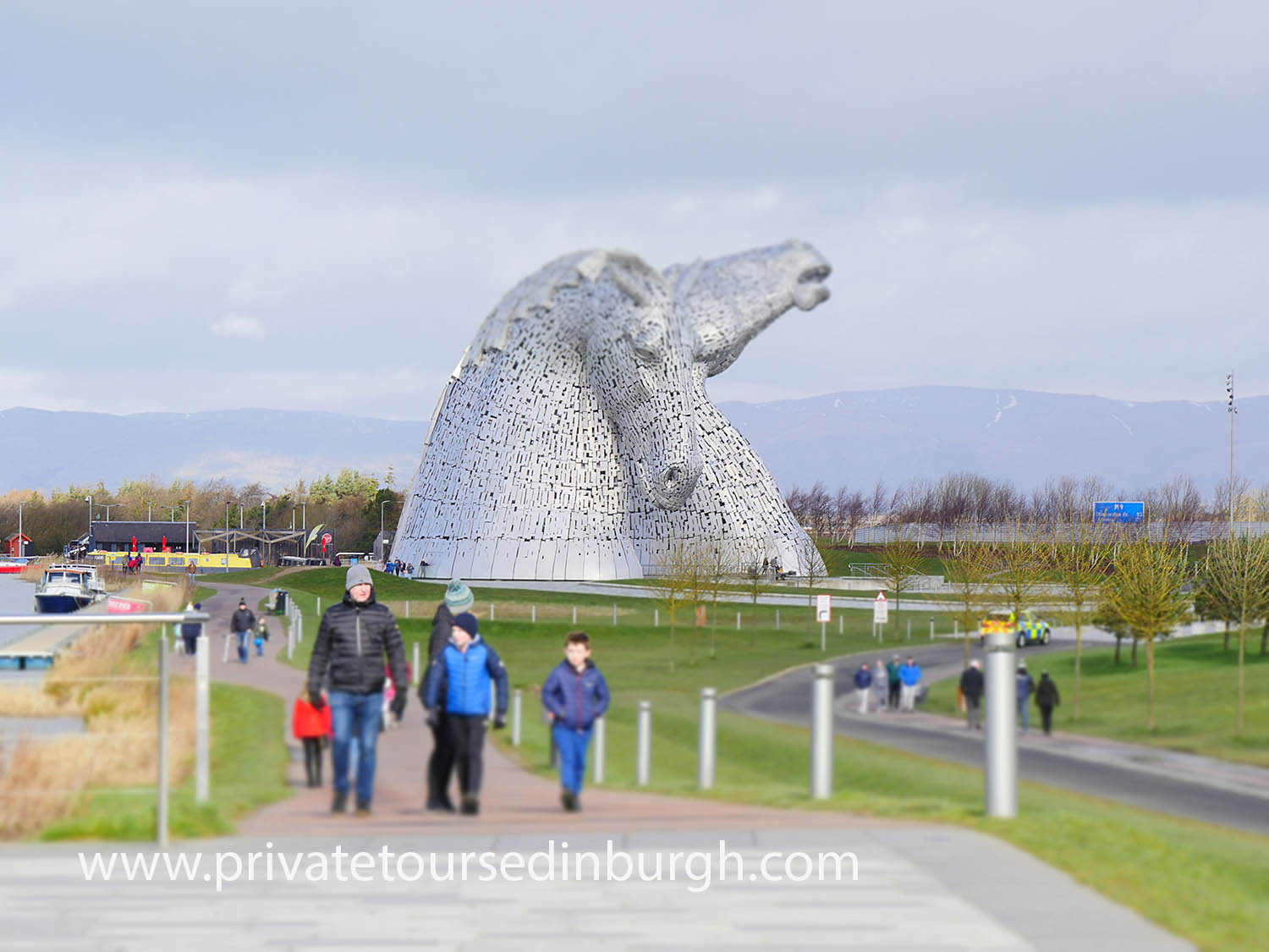 day trips from Edinburgh to Falkirk kelpies
